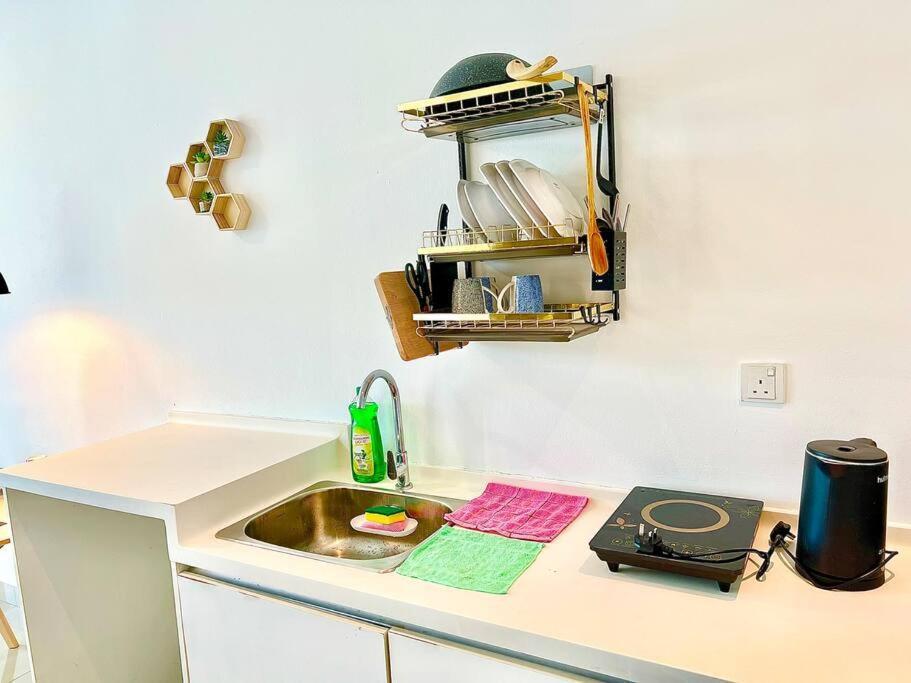 G 1-5Pax Cozy Home Trefoil Setia Alam 100Mps Wifi & Tv Sccc Kültér fotó